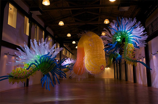 Illustration for article titled BOOOOOM! Advanced Balloon SculptureĀ for the Whimsicly Deprived